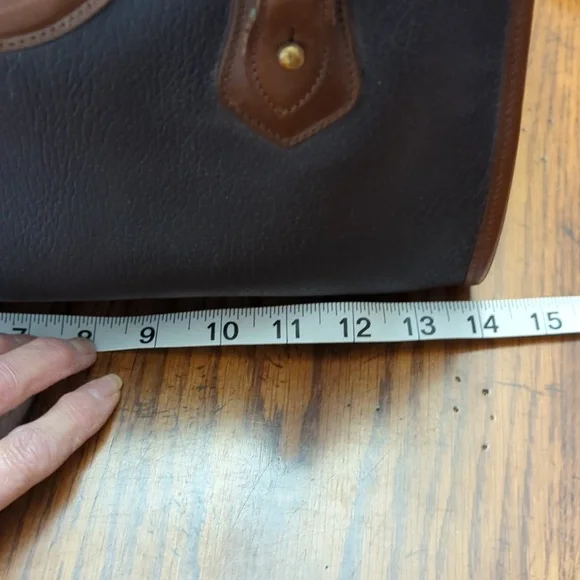 Dooney And Bourke Purse - Picture 7 of 16